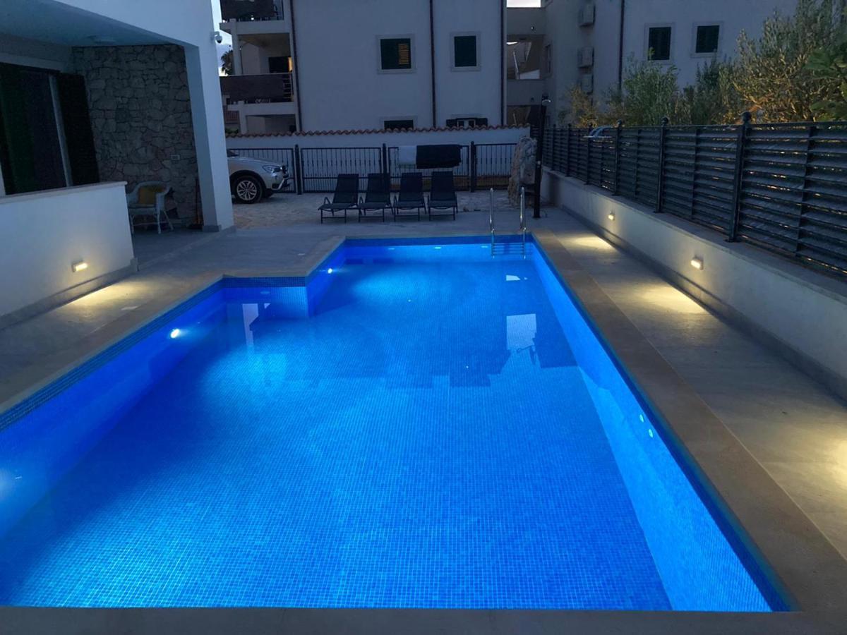 Villa Iva Mirca  ภายนอก รูปภาพ