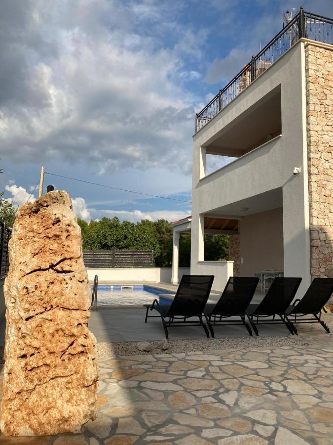 Villa Iva Mirca  ภายนอก รูปภาพ